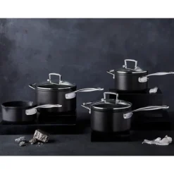 Casserole 2 becs verseurs 16 cm Anti-Adhérente Les Forgées Le Creuset