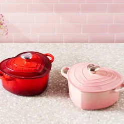 Cocotte en Fonte Cœur 20 cm Shell Pink Le Creuset