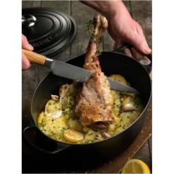 Cocotte en fonte Ovale 33 cm Noir mat Le Creuset Signature