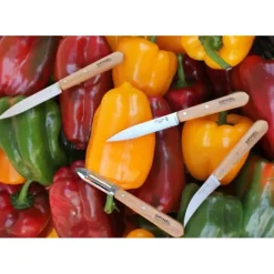 Coffret 3 Couteaux de Cuisine et un Eplucheur Les Essentiels Opinel