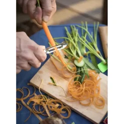 Eplucheur N°6 Hêtre Cuisine Nomade Opinel