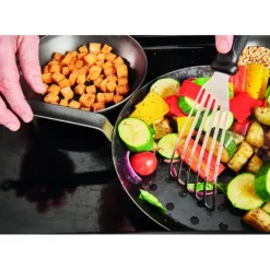 FIN DE SERIE Poêle à Légumes Perforée Tôle Bleue Ø 28 cm Outdoor De Buyer