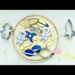 Lot de 4 emporte-pièces inox thème espace ScrapCooking