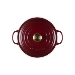 Marmite en Fonte 26 cm Garnet Bouton Doré Le Creuset Signature