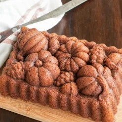 Moule à Cake Citrouille Bronze Nordic Ware