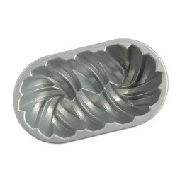 Moule à Cake Torsadé Gold Nordic Ware