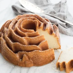 Moule à Gâteau Bundt Rose Toffee Nordic Ware