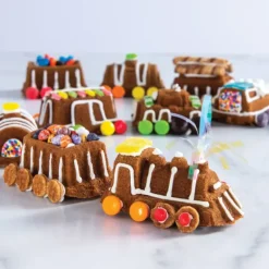 Moule à Gâteaux Petit Train (x9) Pro Cast Nordic Ware