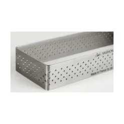 Rectangle perforé 12 x 4 cm de L'école Valrhona par De Buyer