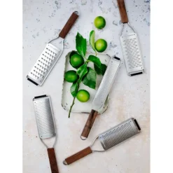 Râpe à Truffes 2en1 Master Manche en Bois Microplane