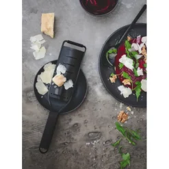 Râpe Coupe Large Black Sheep Microplane