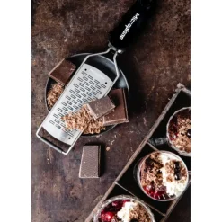 Râpe Double Tranchant Gourmet Noir Microplane