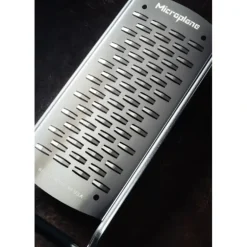 Râpe Double Tranchant Gourmet Noir Microplane