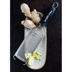 Râpe Fine Gourmet Noir Microplane