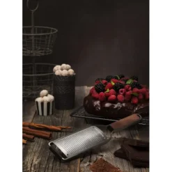 Râpe Fine Master Manche en Bois Microplane