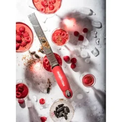 Zesteur Premium Classic Rouge Grenade Microplane